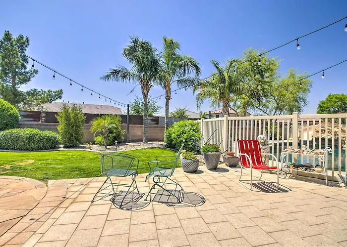 Pool Table, Yard & Grill: Luxe Escape Holiday home Queen Creek